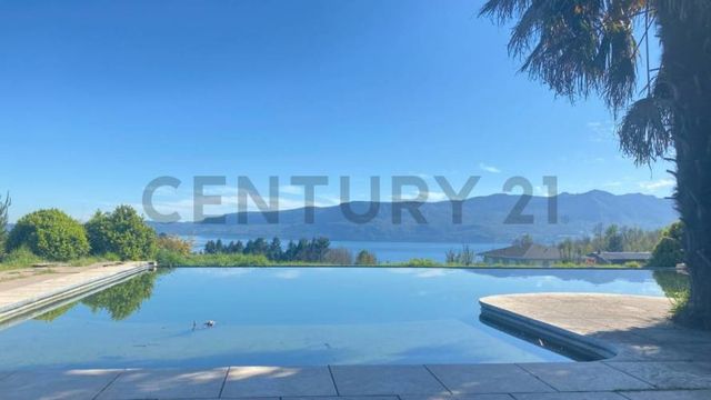 Venta parcela 10.900 m² de terreno, amplia casa