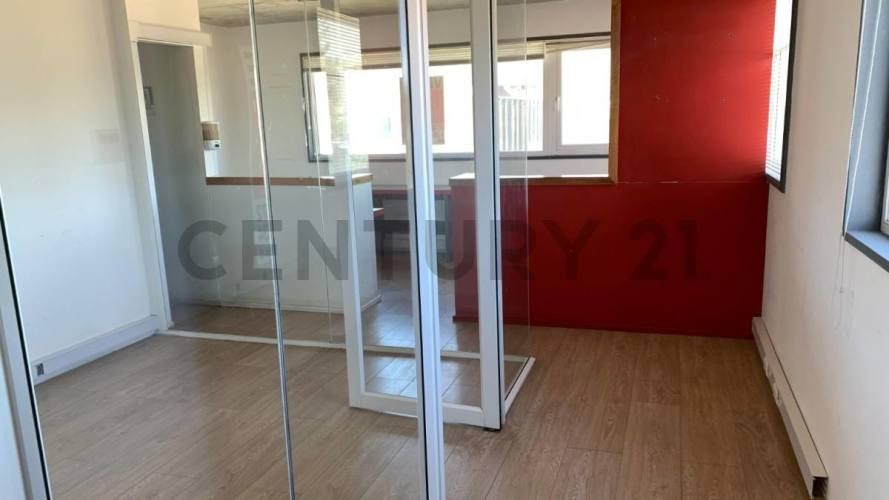 OFICINA EN VENTA EDIFICIO ALTA TERRA , PUCON