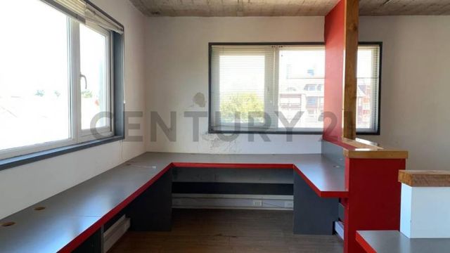 OFICINA EN VENTA EDIFICIO ALTA TERRA , PUCON