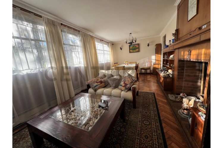 SE VENDE CASA EN LAS CONDES