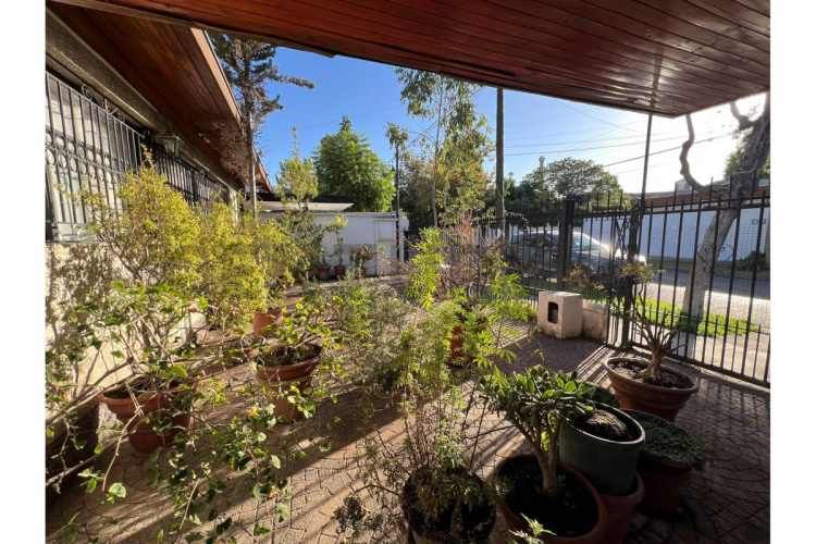 SE VENDE CASA EN LAS CONDES