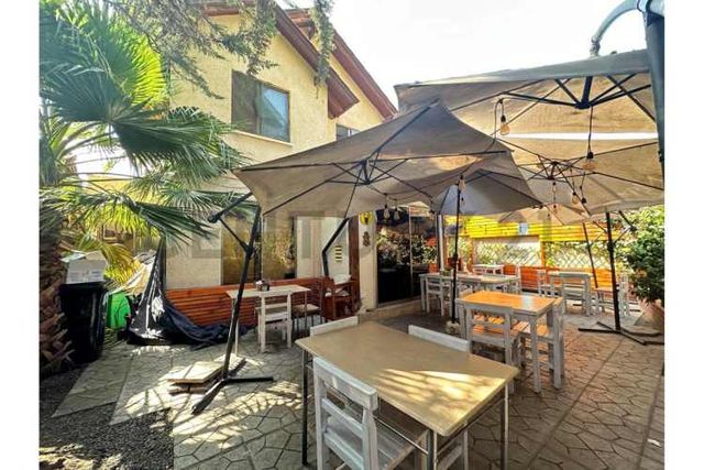 SE VENDE CASA COMERCIAL EN AVENIDA CONSISTORIAL