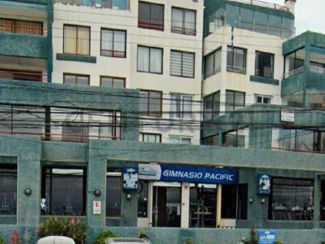 Oportunidad única en Reñaca! Local comercial en primer piso con vista al mar