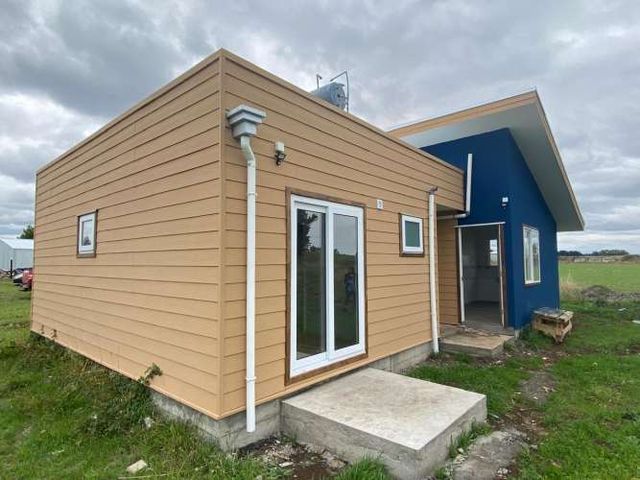 PANEL TERMOSOLAR PARA EL AGUA CALIENTE Y PORTON ELECTRICO CON MUCHA SEGURIDAD