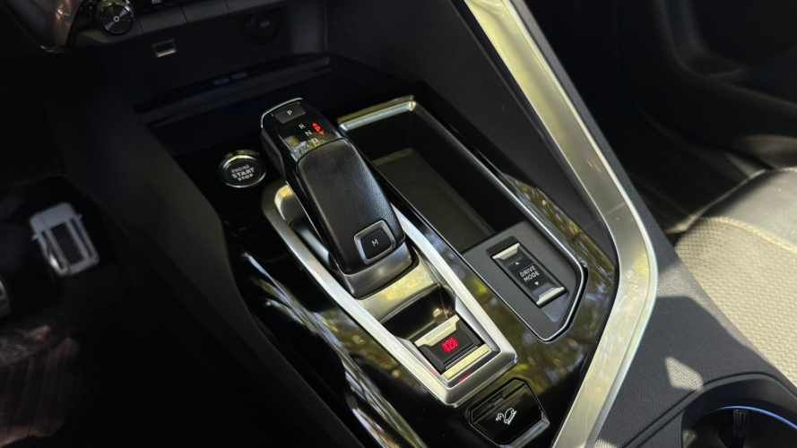 Peugeot 3008 130 EAT8 1.5 AUT (2022)