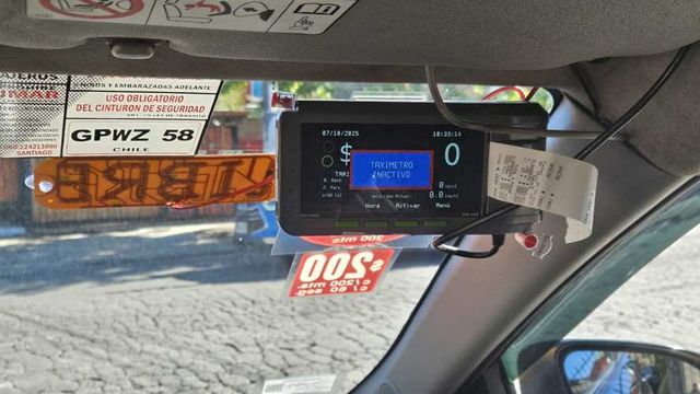 Taxi Básico Toyota Yaris 2018