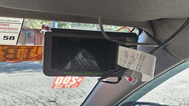 Taxi Básico Toyota Yaris 2018