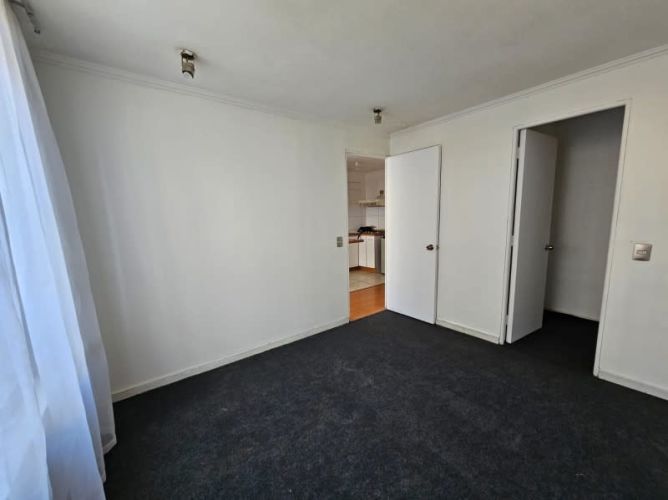 VENTA 1 DORMITORIO CON BODEGA,  1° PISO. SANTIAGO