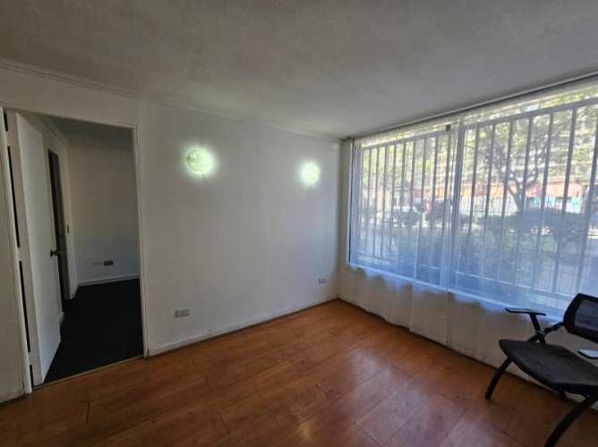 VENTA 1 DORMITORIO CON BODEGA,  1° PISO. SANTIAGO