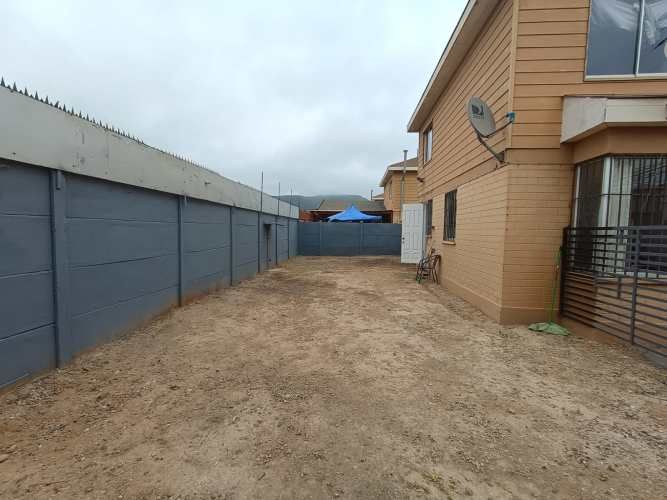 CASA EN LA CANTERA COQUIMBO