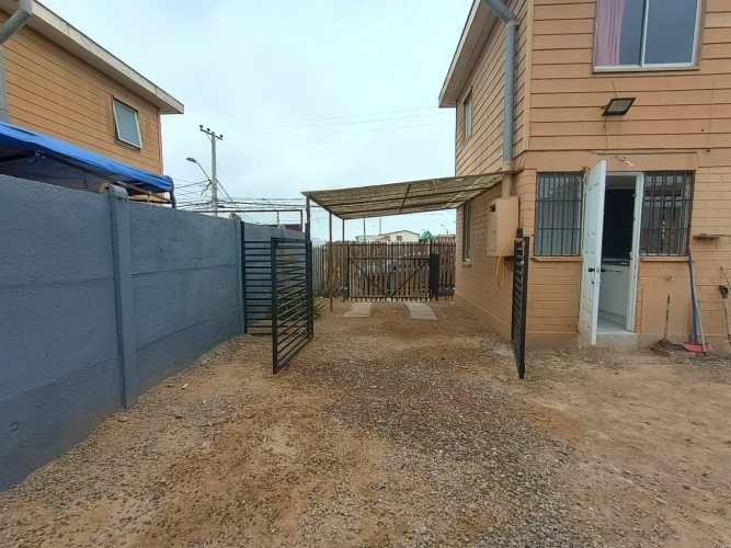 CASA EN LA CANTERA COQUIMBO