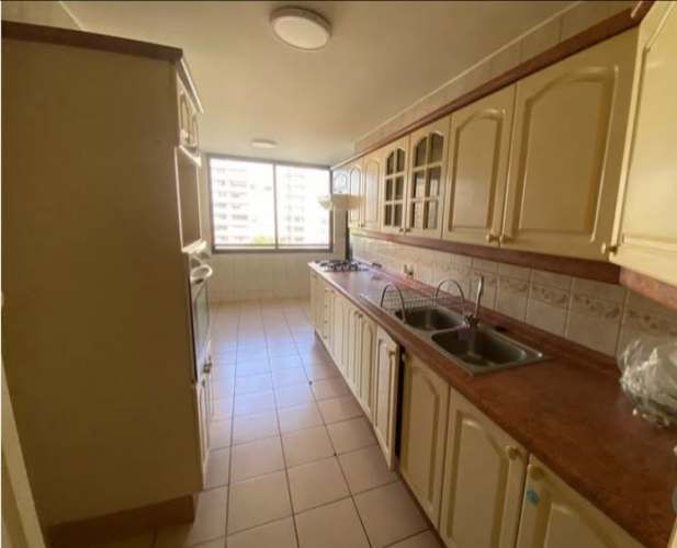 AMPLIO DEPARTAMENTO EN ARRIENDO EDIFICIO EL BOSQUE.