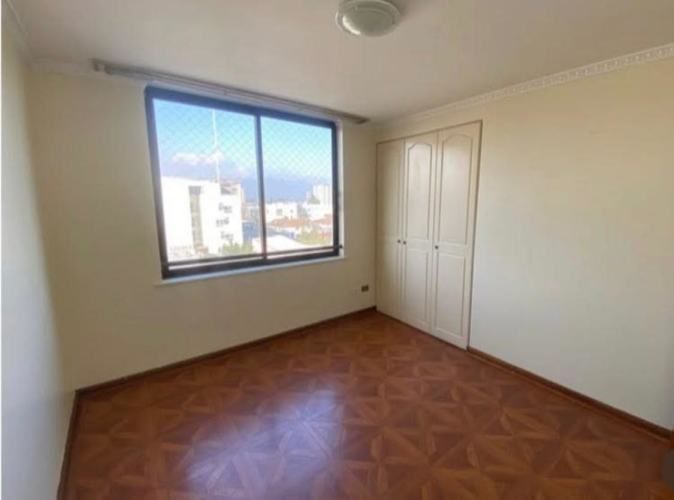 AMPLIO DEPARTAMENTO EN ARRIENDO EDIFICIO EL BOSQUE.