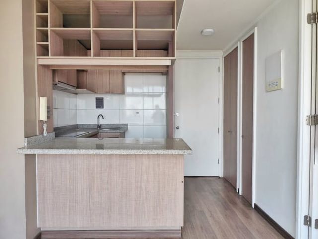 Av. Ecuador 3866 (1 Est )