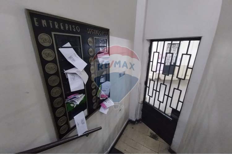 Oportunidad stgo. centro venta oficina 2 amb /1b