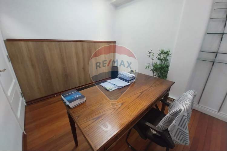 Oportunidad stgo. centro venta oficina 2 amb /1b