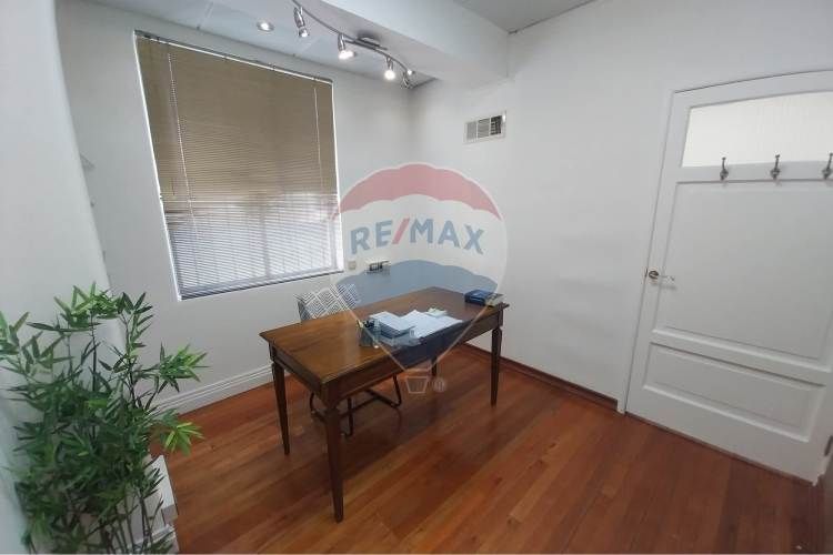 Oportunidad stgo. centro venta oficina 2 amb /1b