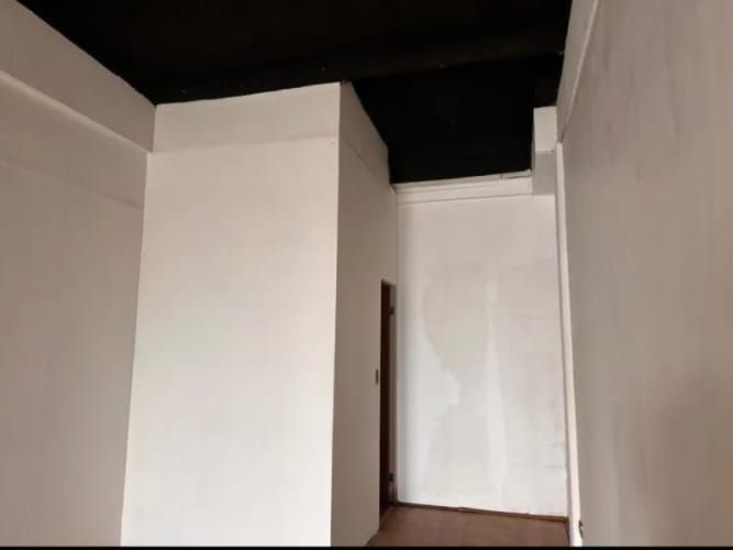 Local CALLE EJÉRCITO ESQUINA AV COLÓN