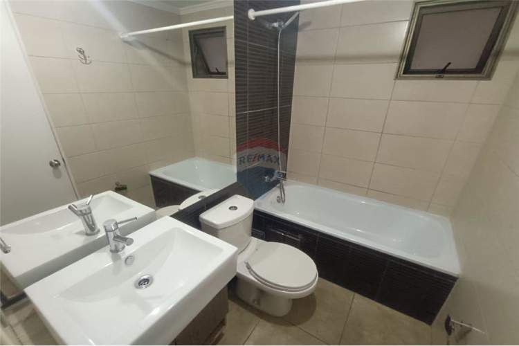 Depto en independencia calle venecia.