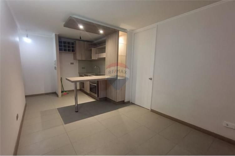 Depto en independencia calle venecia.