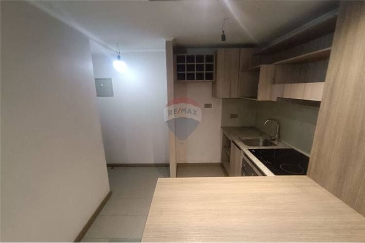 Depto en independencia calle venecia.