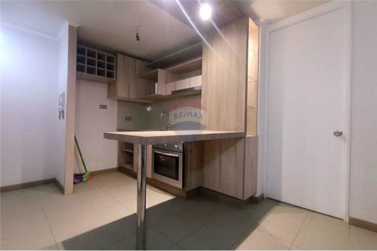 Depto en independencia calle venecia.