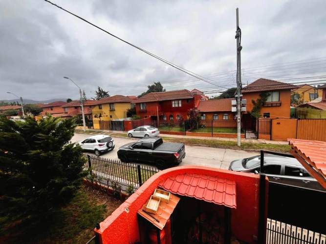 Se vende casa solida, sector Peñuelas