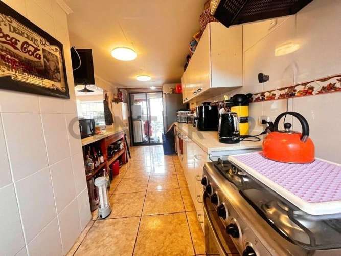 Se vende casa solida, sector Peñuelas