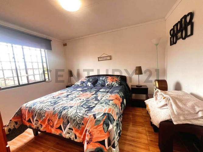 Se vende casa solida, sector Peñuelas