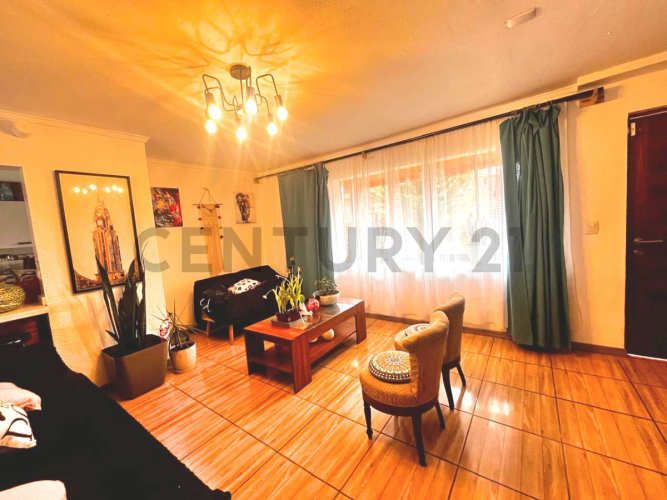 Se vende casa solida, sector Peñuelas