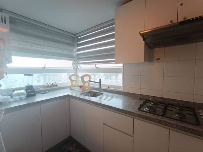 DEPARTAMENTO Av. del Mar con Amunategui Gran Oportunidad departamento amoblado de 86mt2 3D 2B 1E 1B, con terraza de 12mt2 con Vista al Mar.