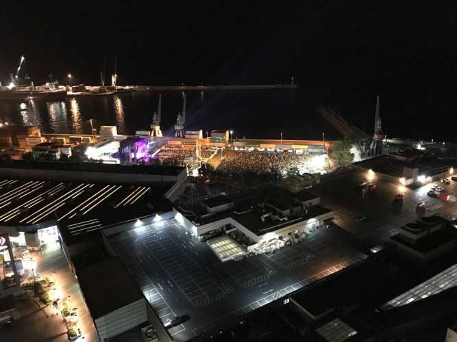 DEPTO ESPECTACULAR VISTA AL MAR