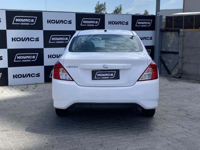 Nissan Versa 1.6 Drive Mt 2019