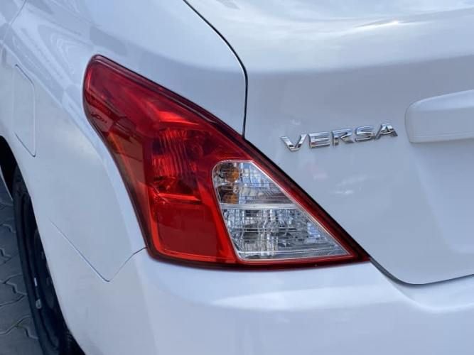 Nissan Versa 1.6 Drive Mt 2019