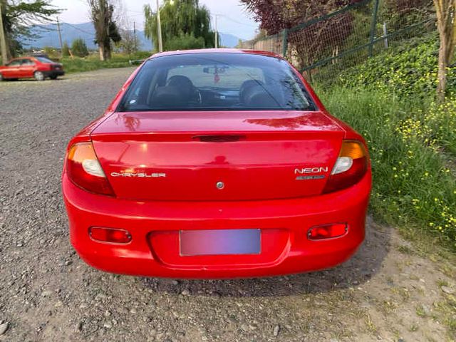 Chrysler neón lx 2.0 año 2002