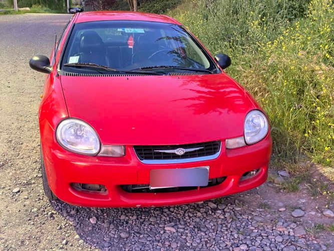 Chrysler neón lx 2.0 año 2002
