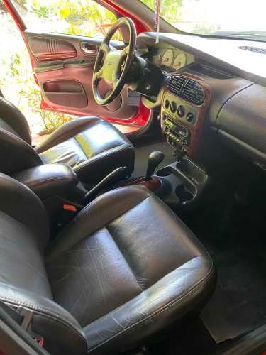 Chrysler neón lx 2.0 año 2002