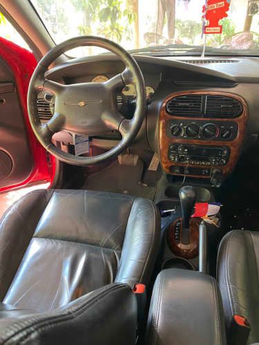 Chrysler neón lx 2.0 año 2002