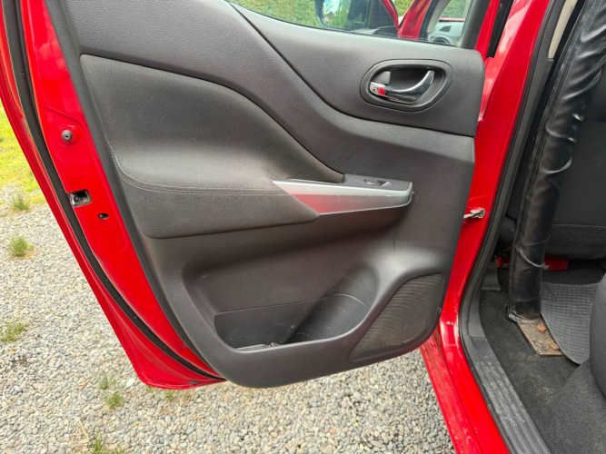 Nissan Navara 2.3 año 2022