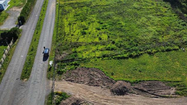 Parcela plana  condominio, luz agua riego (123284)