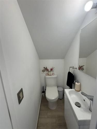 CASA CONDOMINIO LOS NIDALES