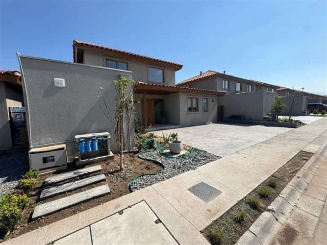 CASA CONDOMINIO LOS NIDALES