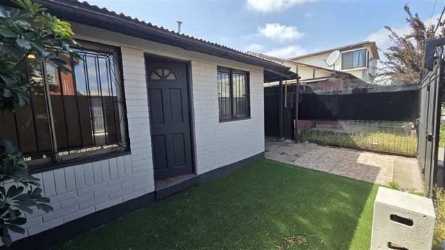 CASA AV EL PERAL CON AV MEXICO