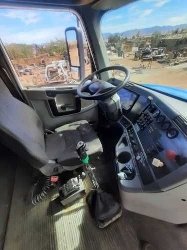 Tracto camion más batea 2013