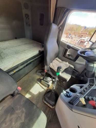 Tracto camion más batea 2013