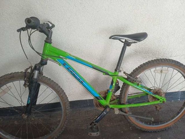 Bicicleta niño Trek mt220 aro24