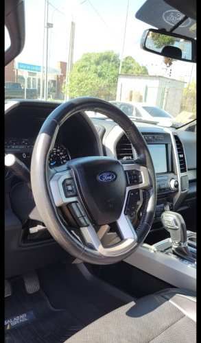 FORD F150 LARIAT 5.0 V8