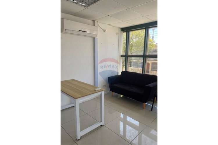 Se vende edificio comercial con arrendatarios