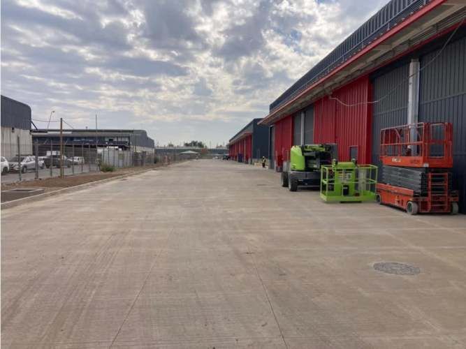 Arriendo bodega de 800 m2 en PI de Lo Espejo.