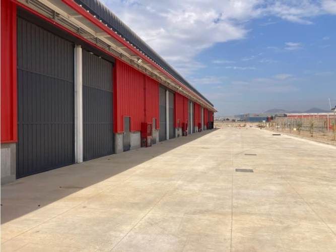 Arriendo bodega de 800 m2 en PI de Lo Espejo.